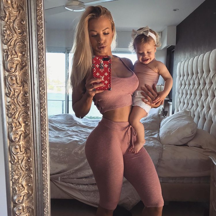 Tammy Hembrow Tammy Hembrow 18