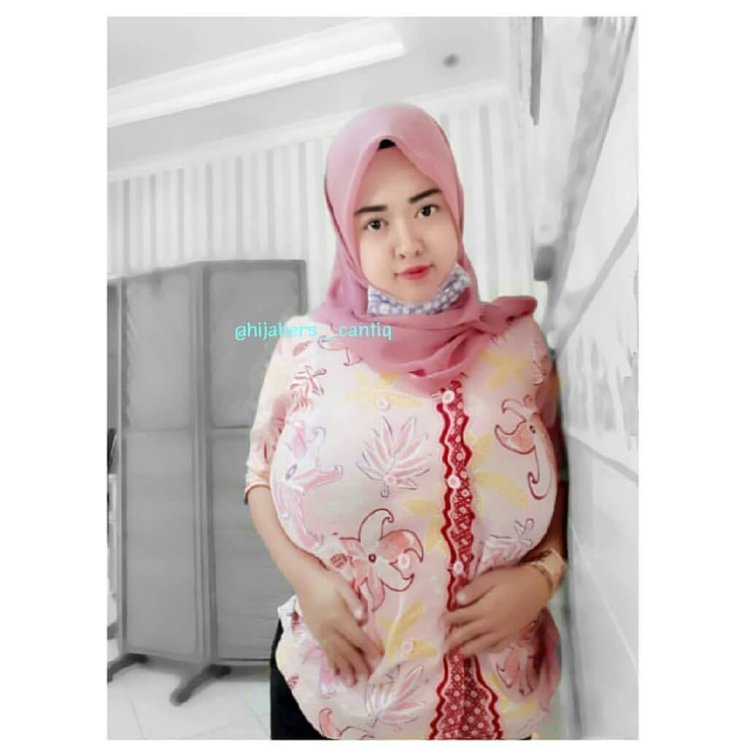 Indonesia hijab boobs