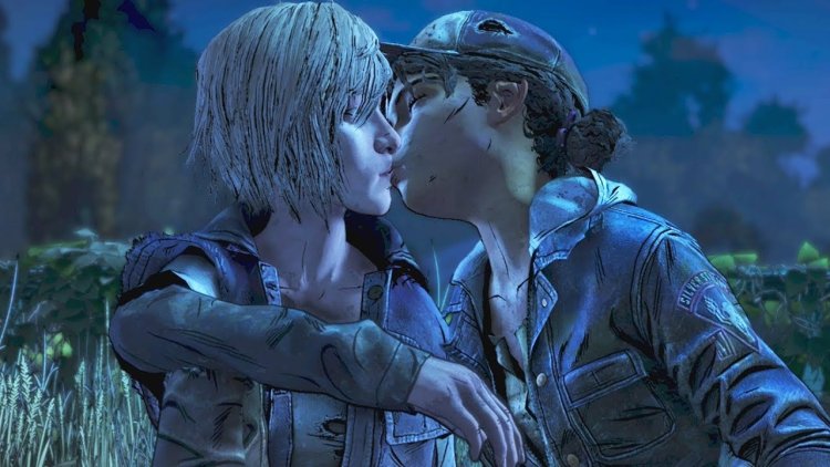 Clementine and Violet Kiss