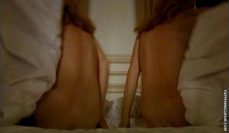 Andrea Zavatskiy breasts