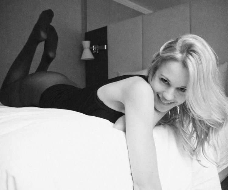 Kristen Hager Naked without panties