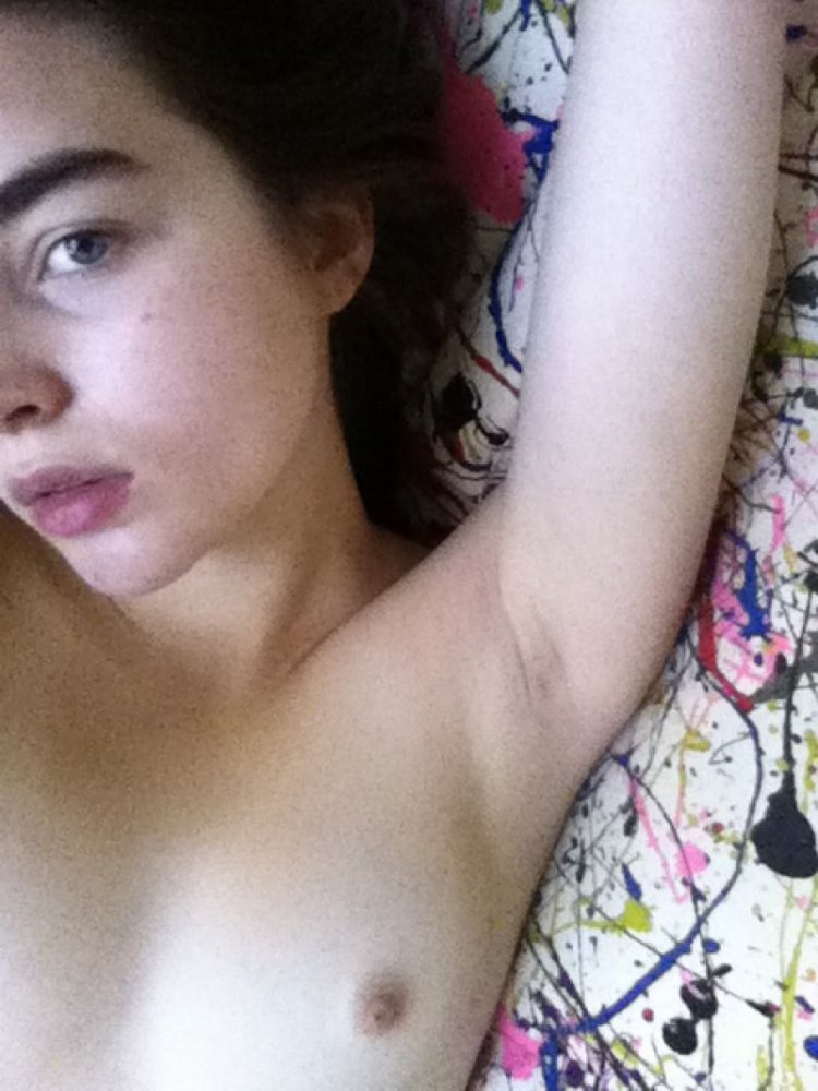 Actor Michael Nude Girl Photo -gif