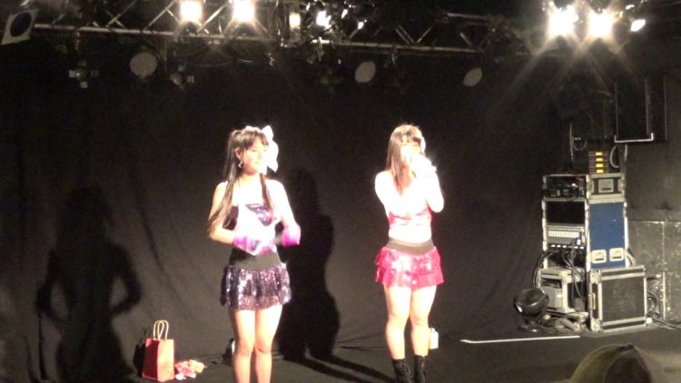 Laura Lera Bugorskaya Toples