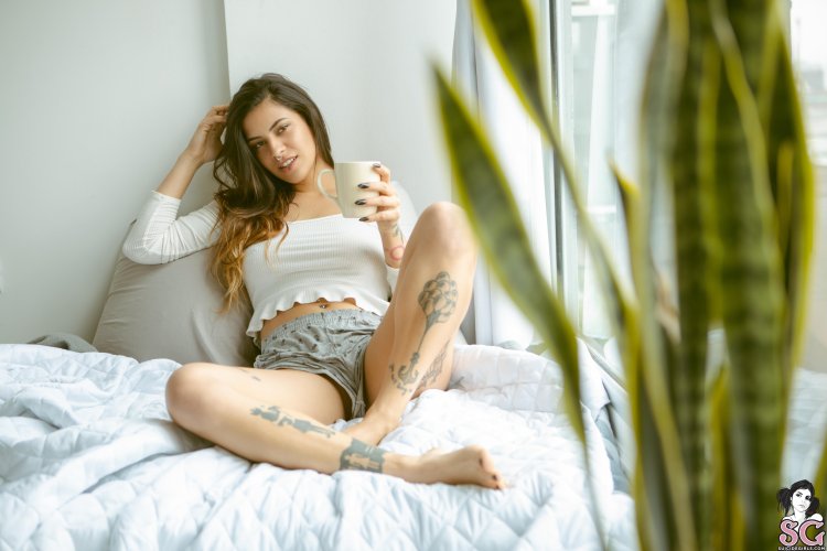 Aiza Dolmatova Suicidegirls