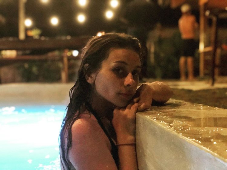 Anastasia Solodkova Lolly