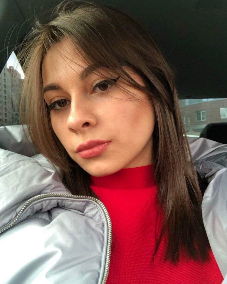 Anastasia Solodkova 18