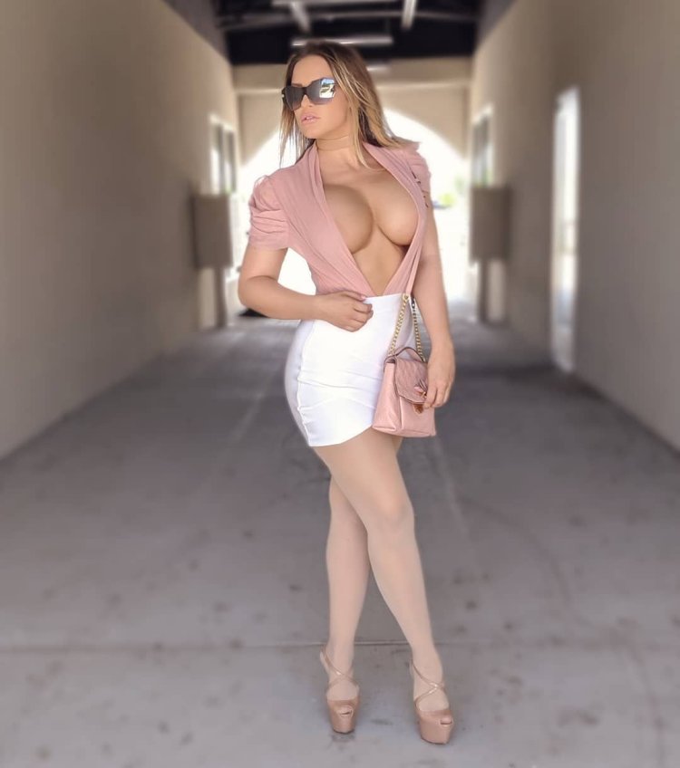 Katrin Lashanes Model Naked