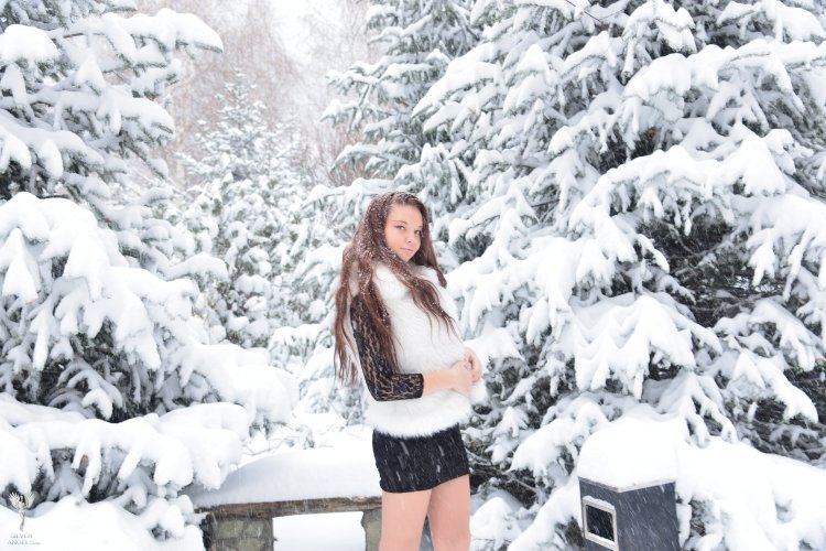 Silver Angels model Anita