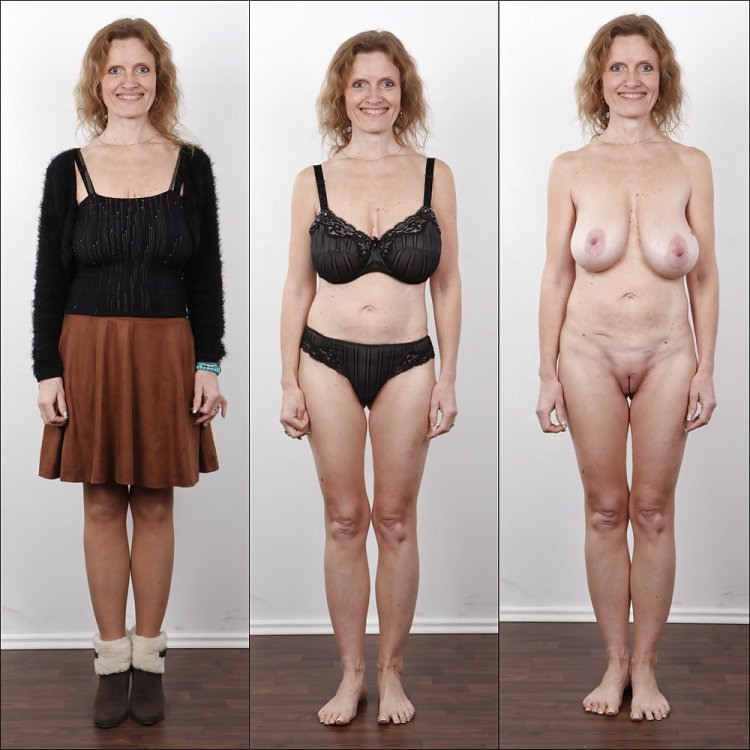 Naked women in ordinary life