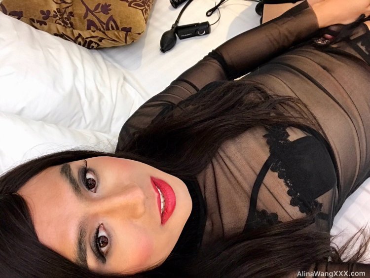 Alina Lando fashion model 18