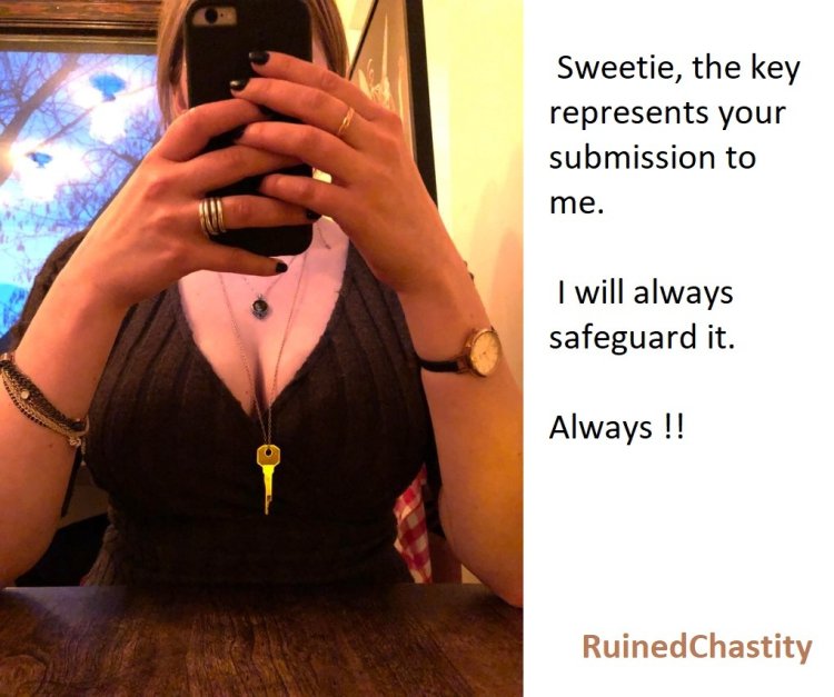 Mistress Brianna Naked