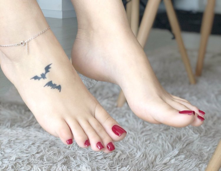 Olga Kurilenko is hot