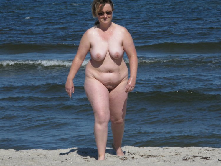 Naked thick women on the beach