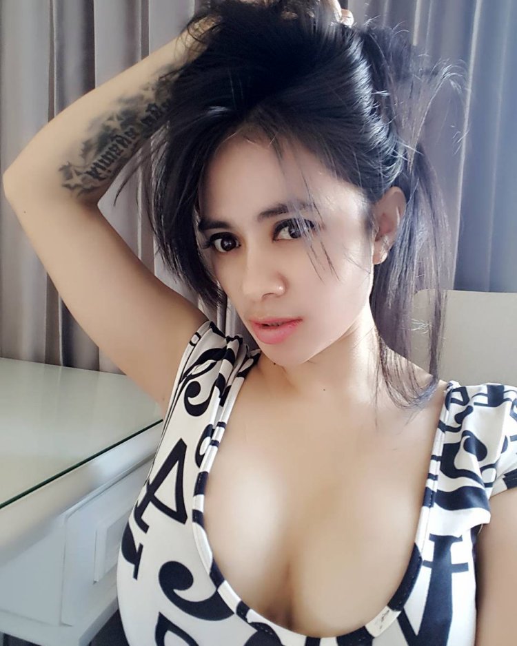 Model Majalah Dewasa Bianca Peralta