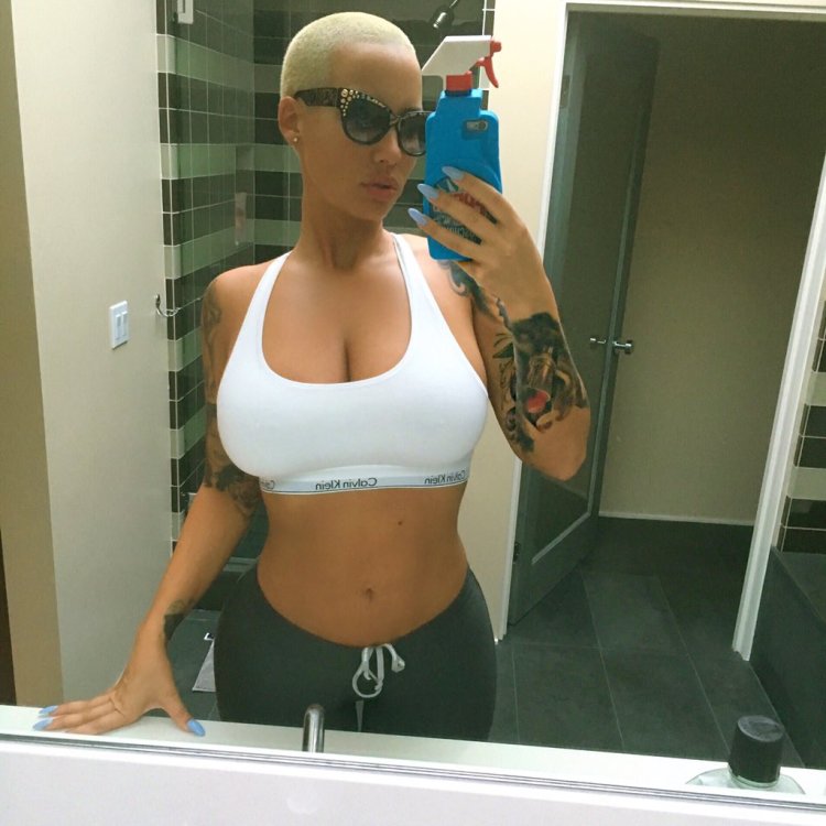 Amber Rose Asshole