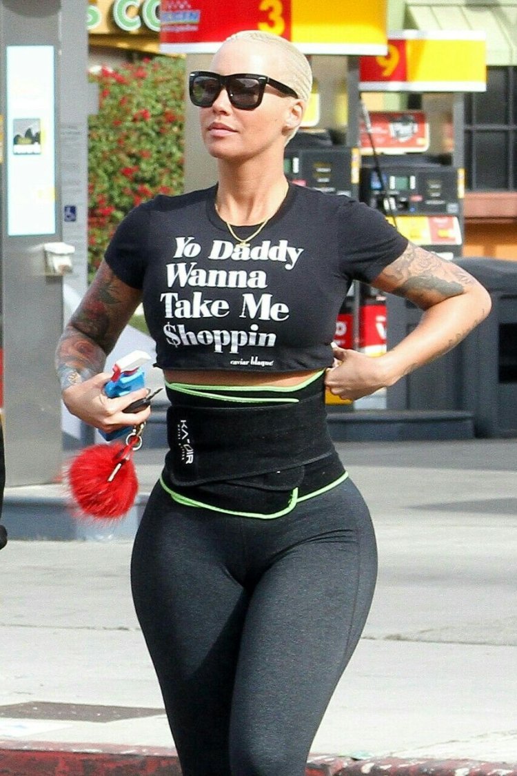 Amber Rose with hair to plastic