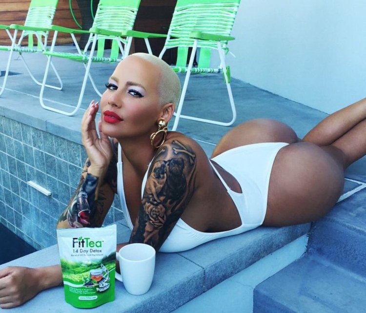 Bald Rose Amber Rose