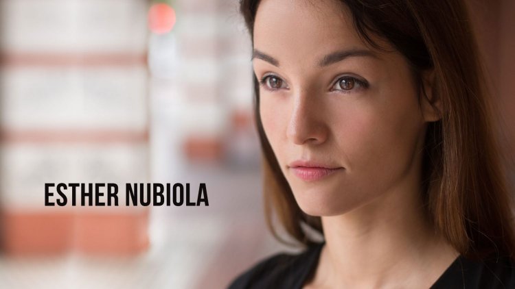 In the arms of the killer bed scene