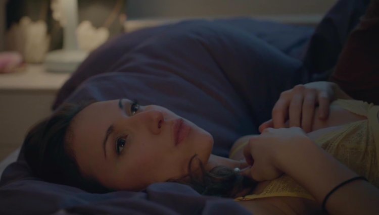 Rachel Bilson bed scenes