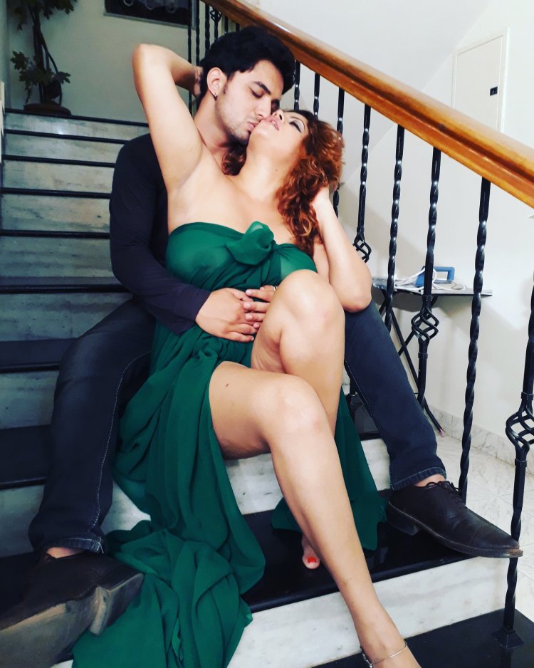 Sapna Sappu Boobs Nipple Show in Madam Movie