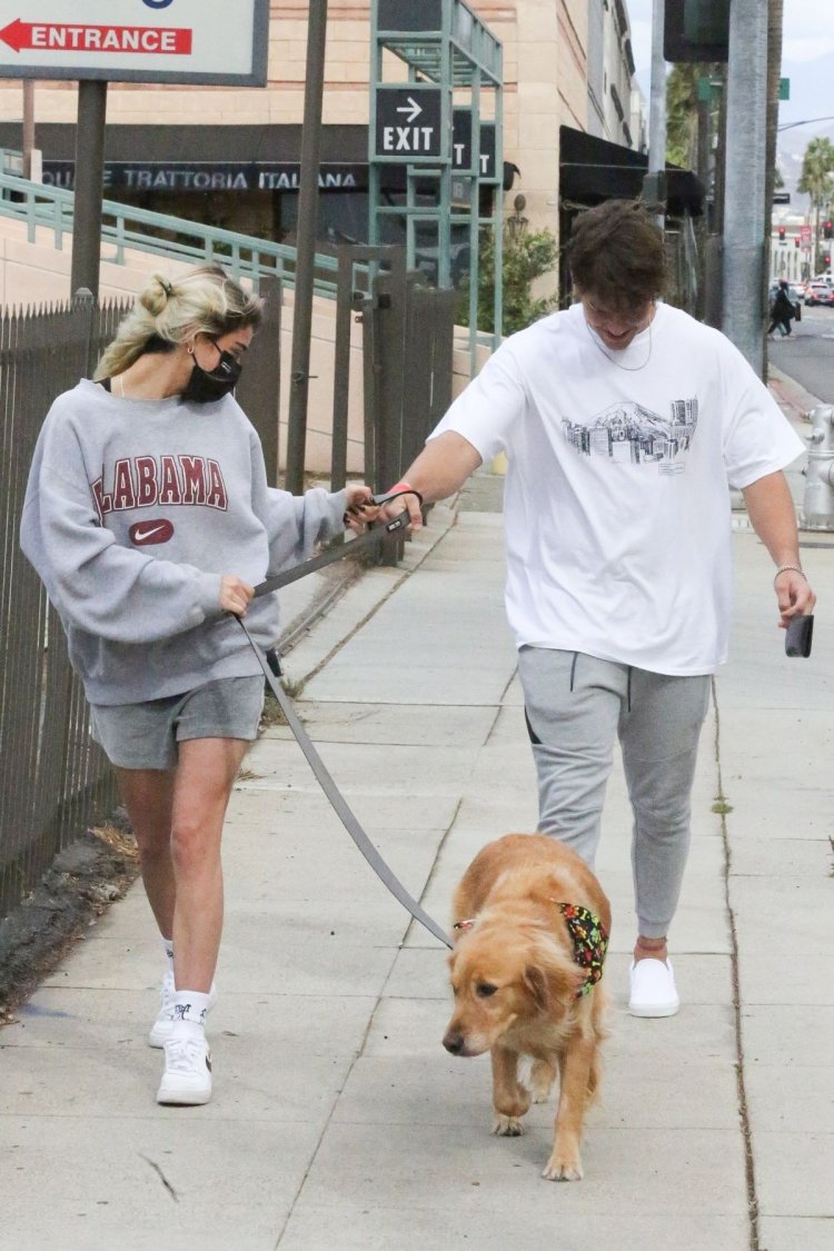 Charlie and Dixie Damelio