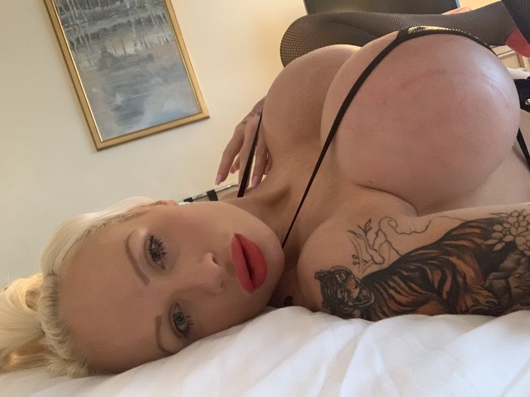 XXX Sophie anderson on Twitter 2019