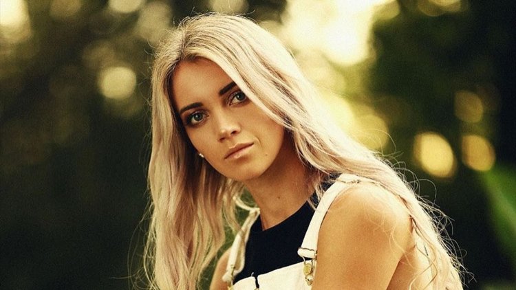 Braquet Slukov beach volleyball