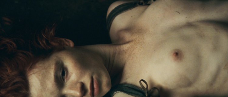 Naked actress Sarah Foreste