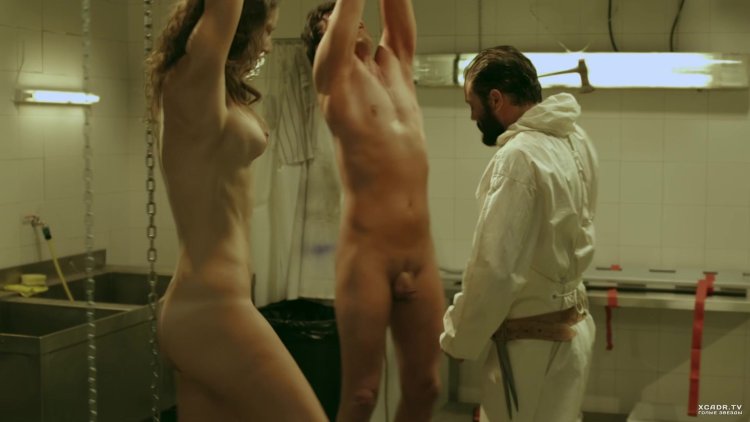 Naked actress Sarah Foreste