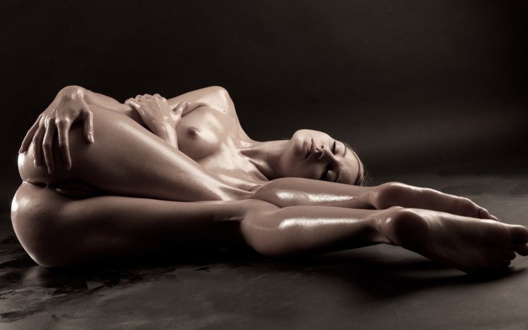 Erotic photo shoot of the couple