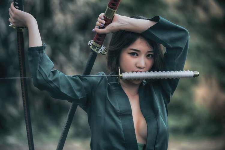 Woman Samurai with naginata