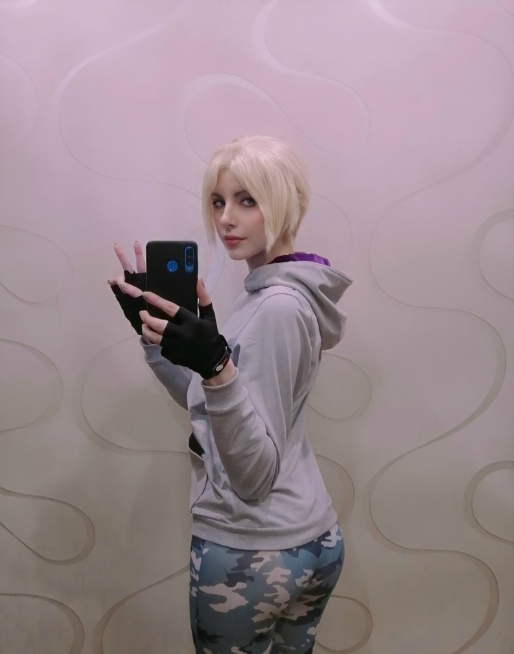 Enge Strelnikova (roga_na_noge)