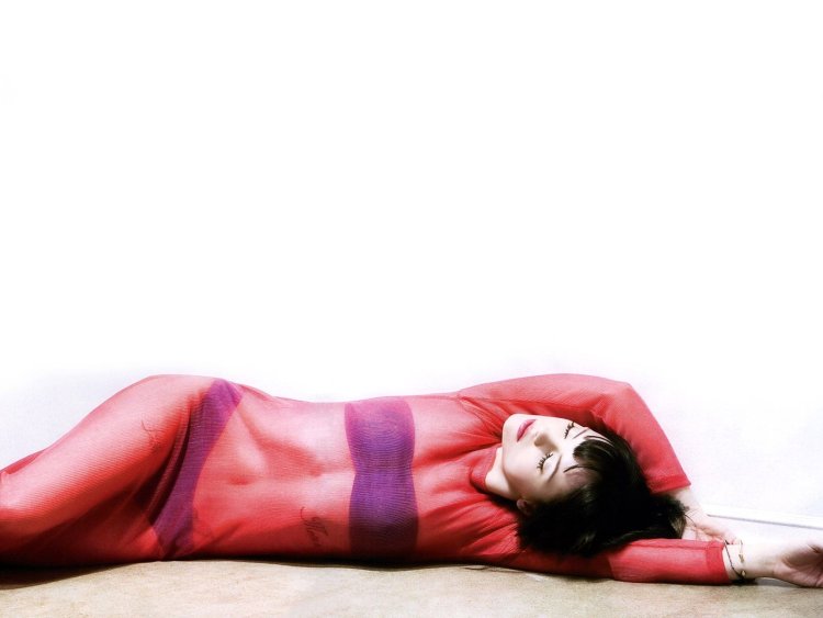 Christina Ricci photo shoot 1999