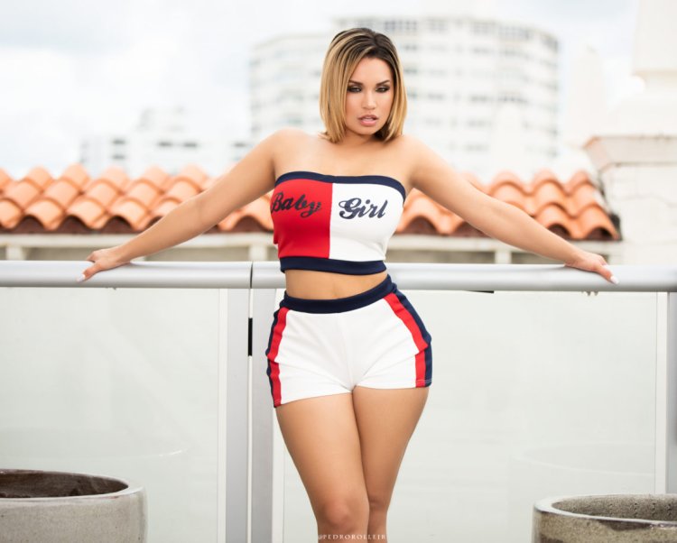 "Sharon amourbabes", "Tanya Smetana"