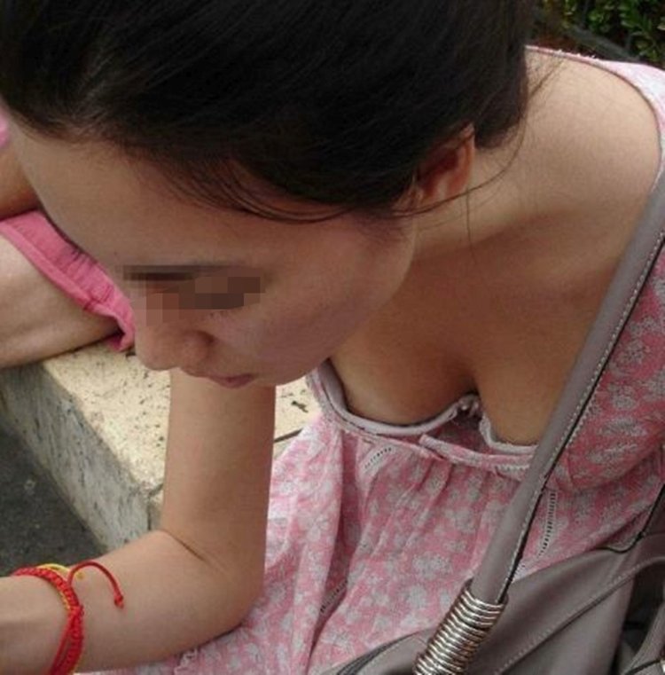 Downblouseloving School