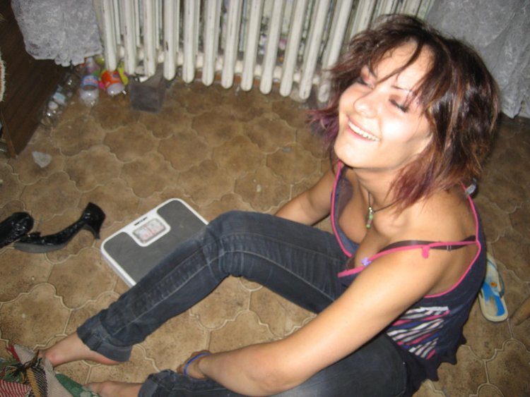 Downblouseloving piano