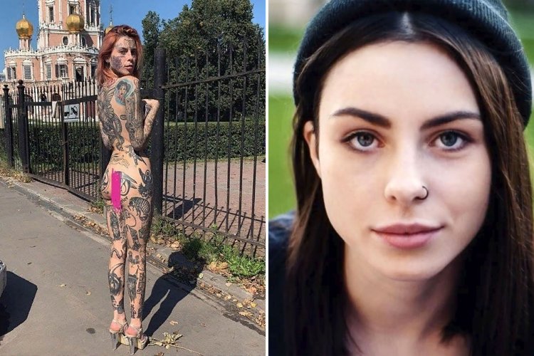 Polina Feys against the background of the temple