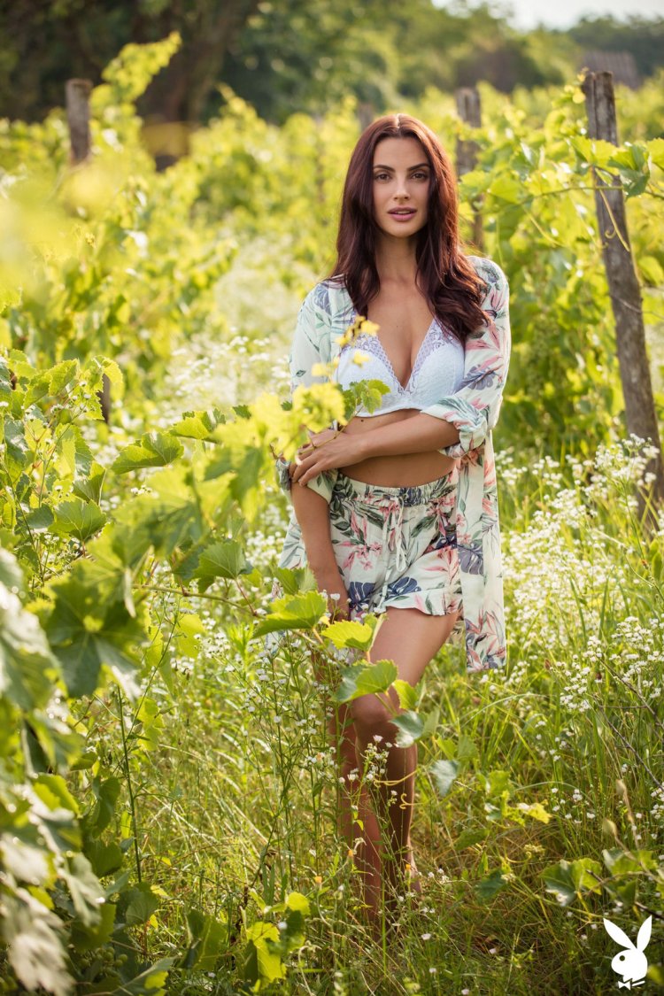 Erotica, girl, pose, nature