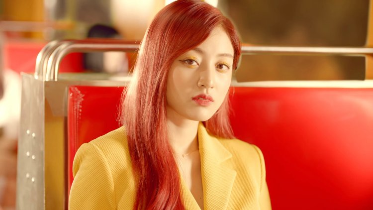 Twice Jihyo Red