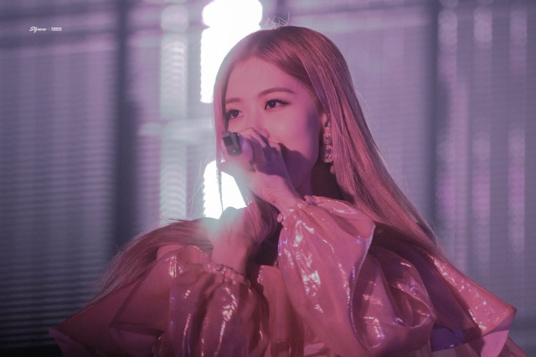 Producer Black Pink Loren