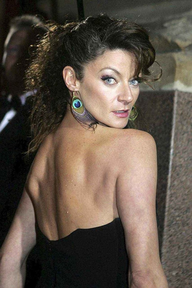 Selena Gomez Pop 2020