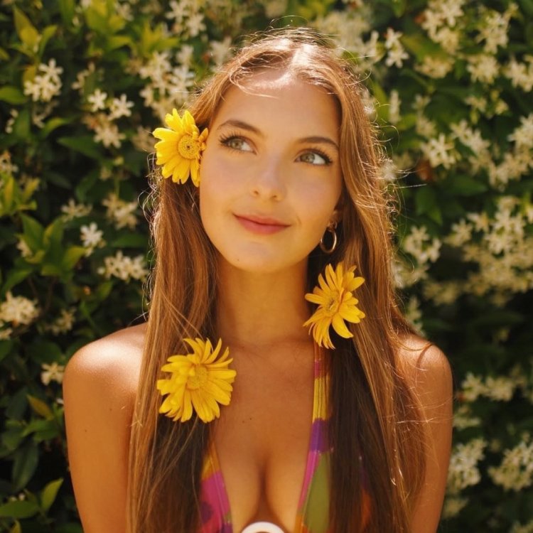 Lady Alex van de Broken