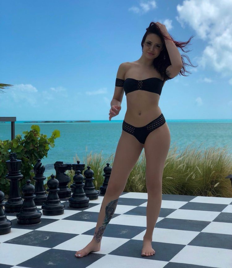 Melanie Chandra Maxim