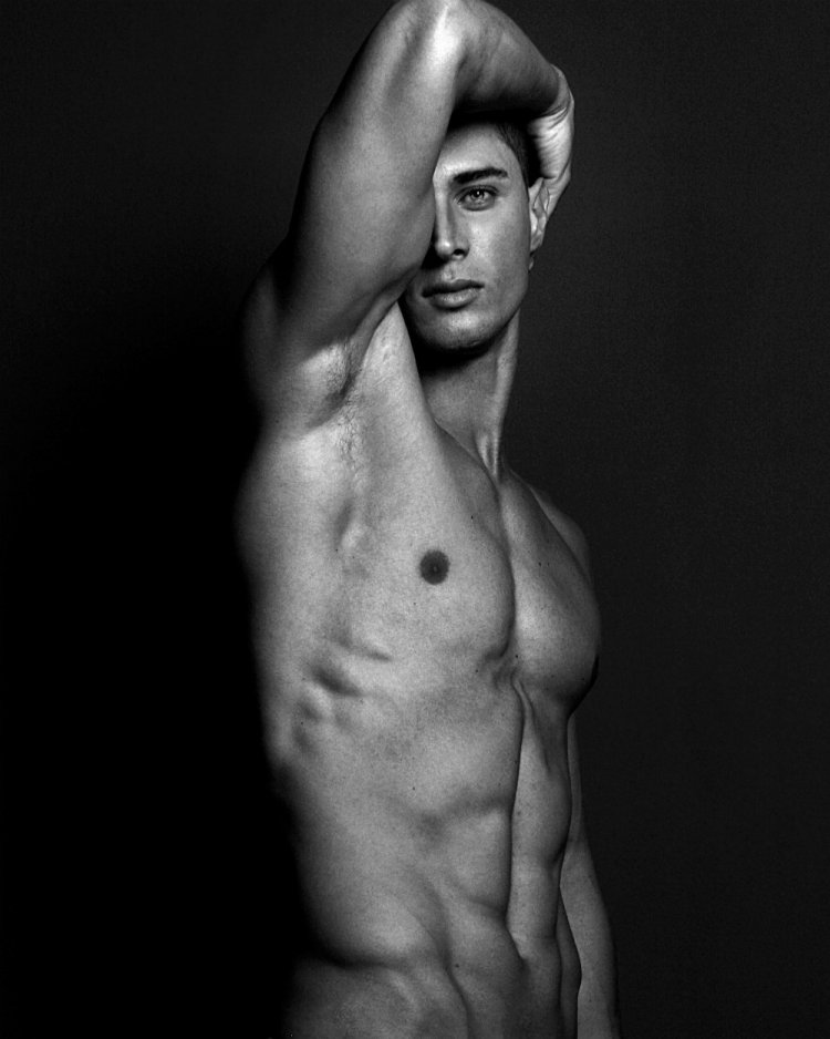 Photoshoot of naked men