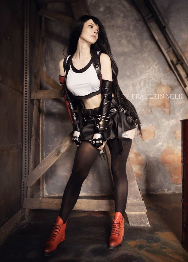 Fraulein Milk Cosplay