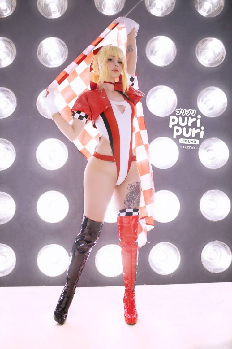 Fraulein Milk Leaked