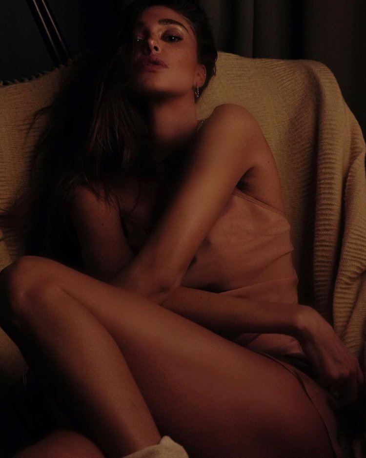 Belen Rodriguez Topless naked