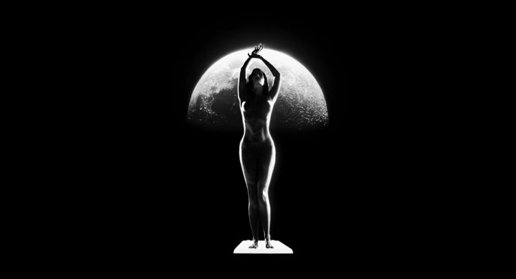 Eva Green City of Sins 2 in the pool