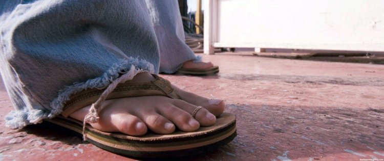 Jessica Alba on the beach