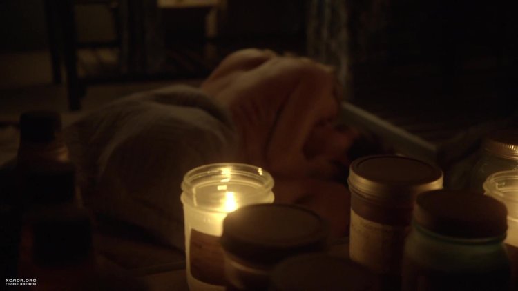 Eliza Taylor Bed Scene
